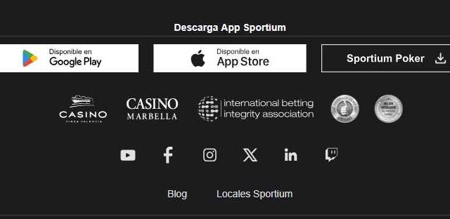 Pie de página de Sportium Casino con sellos de seguridad y botones de descarga de apps